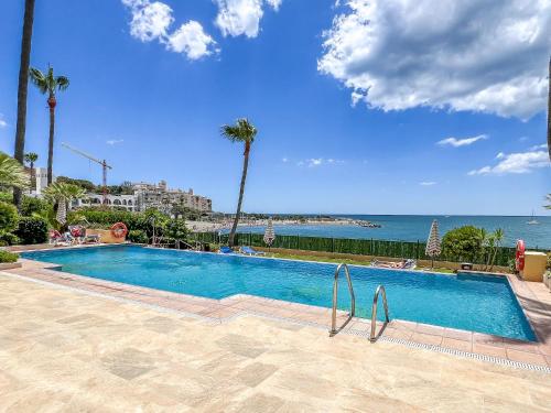 Hanami El Coral Beach - last minute hotel in Estepona