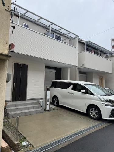 花喜usj - carbon neutral hotel in Osaka