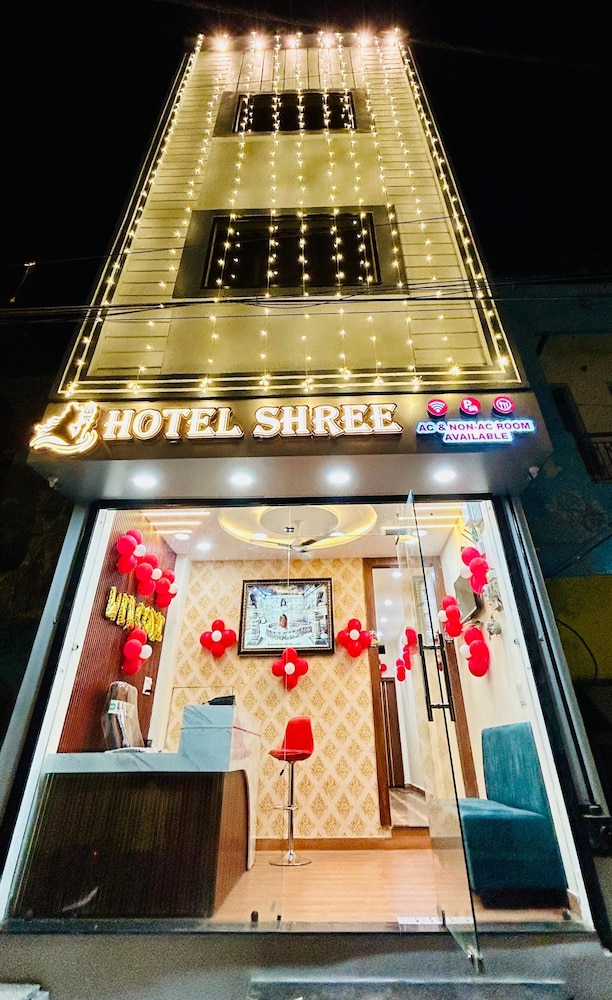 Hotel Shree - carbon neutral hotel in Ujjain