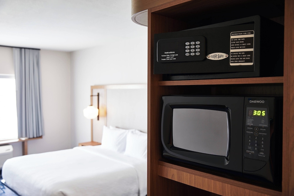 Fairfield Inn & Suites by Marriott Kansas City Belton - photo 8