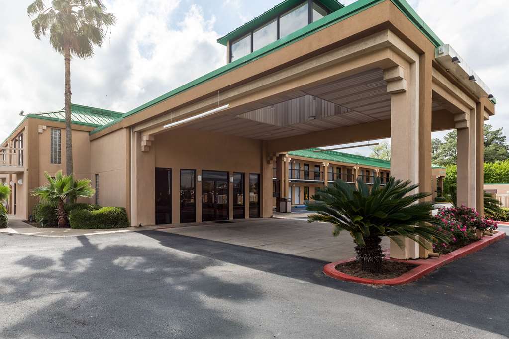 Quality Inn Alexandria in Alexandria, United States