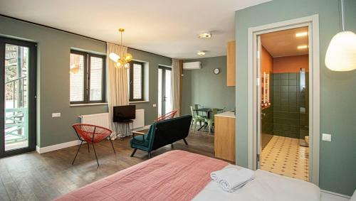 Chic Abanotubani Apt Prime Location By Wehost