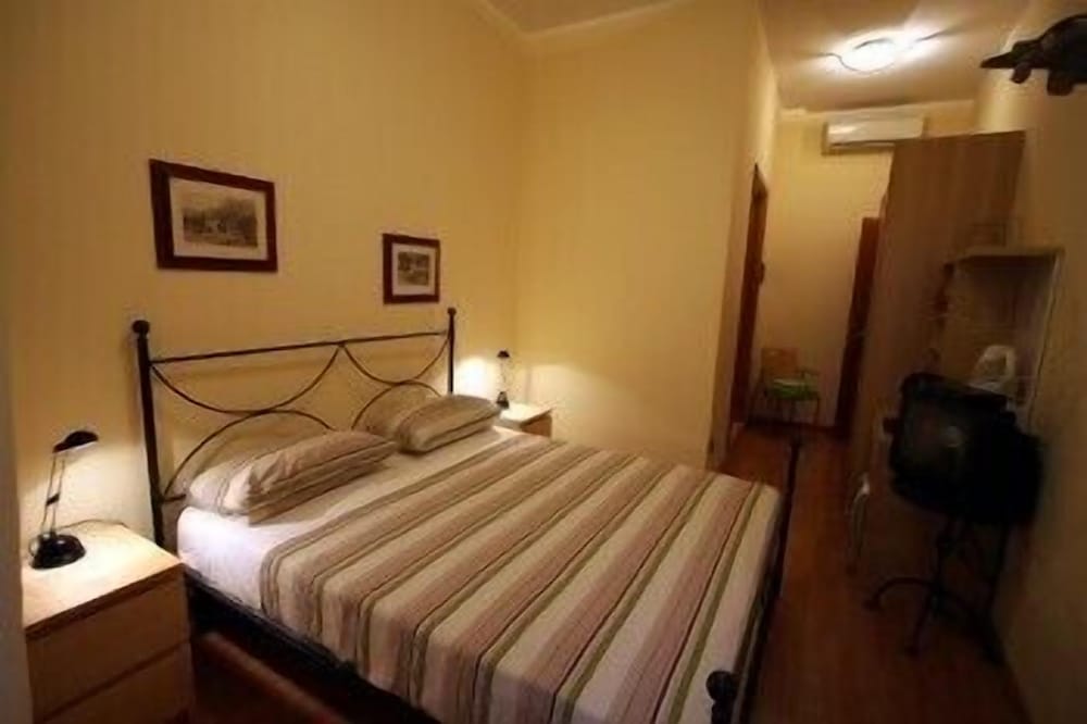 Bed And Breakfast Centro Storico 4413722 — Sarnico