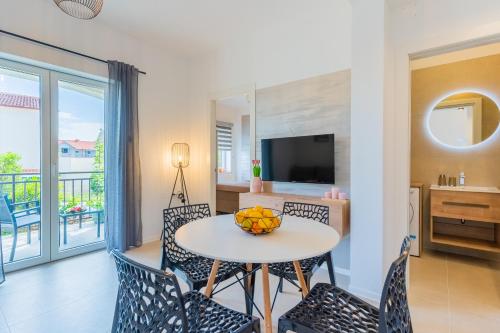 Apartments Ivanka Cres — 4-Star Luxury Hotel in Cres, Croatia