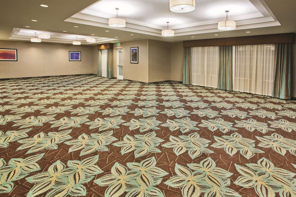 La Quinta Inn & Suites by Wyndham Bellingham - photo 59