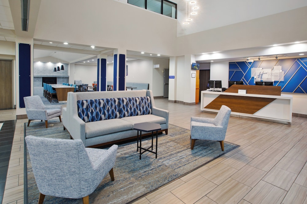Holiday Inn Express Flagstaff by IHG - photo 2
