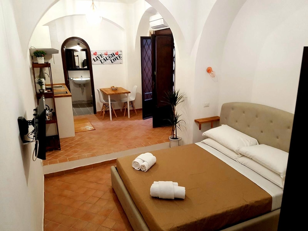 Rome Apartments — 4-Star Luxury Hotel in Rome, Italy