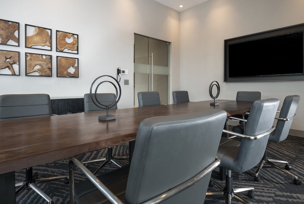 Holiday Inn Express Boston Logan Airport Revere by IHG - photo 46