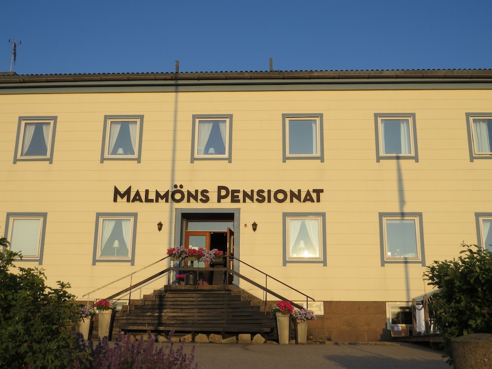 Bohus Malmöns Pensionat in Elloes, Sweden