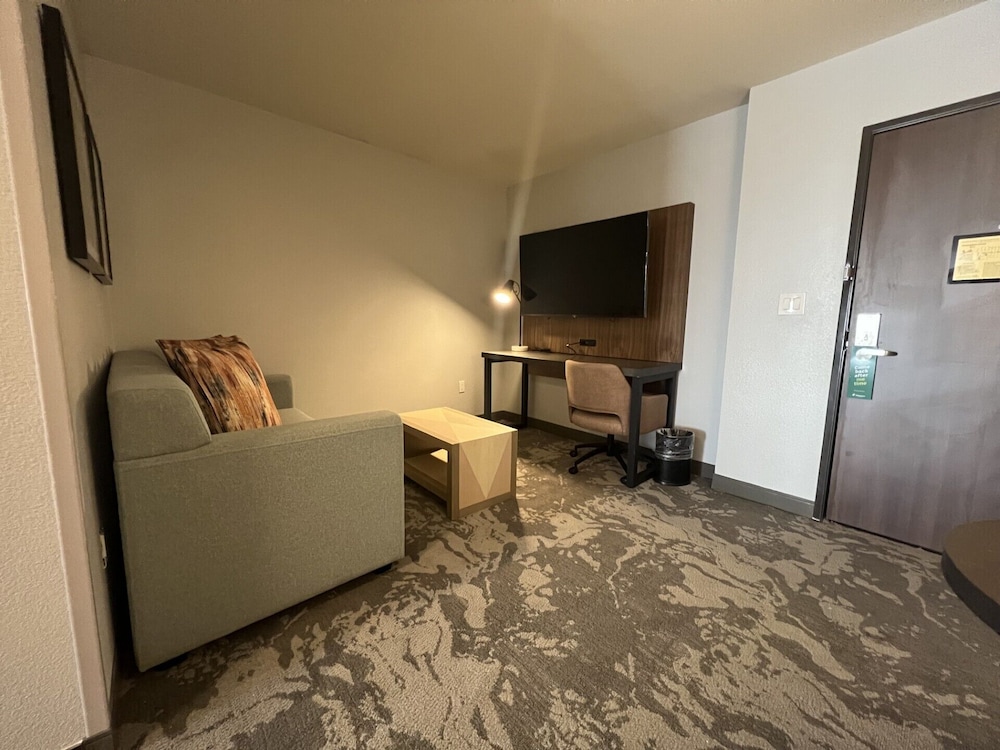 DoubleTree by Hilton Fort Worth Fossil Creek - photo 24