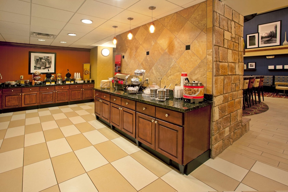 Hampton Inn & Suites Nashville Smyrna - photo 23