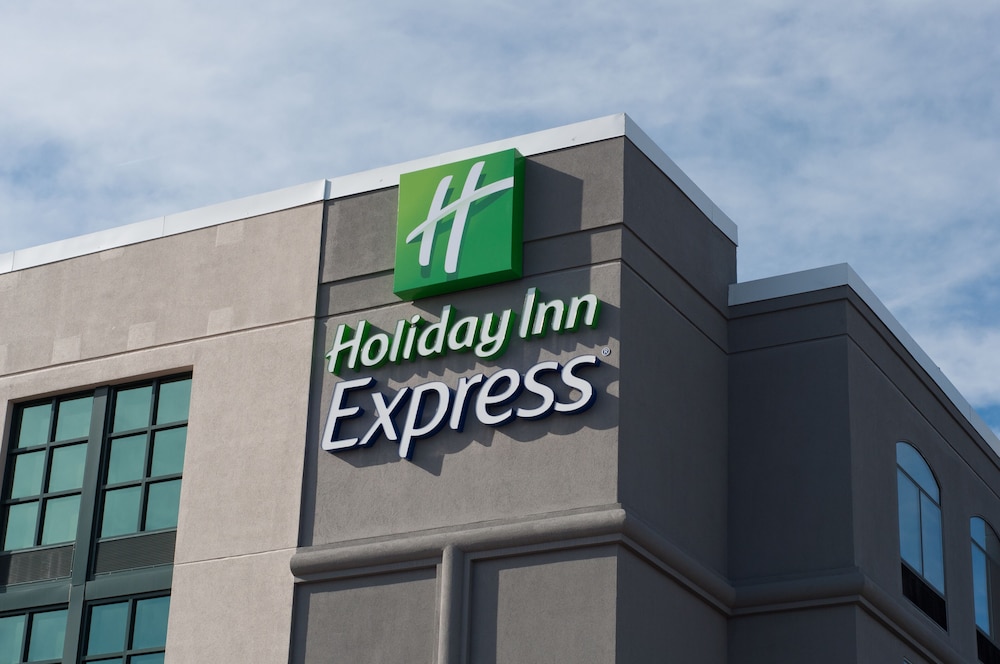 Holiday Inn Express Quantico Stafford by IHG - photo 45