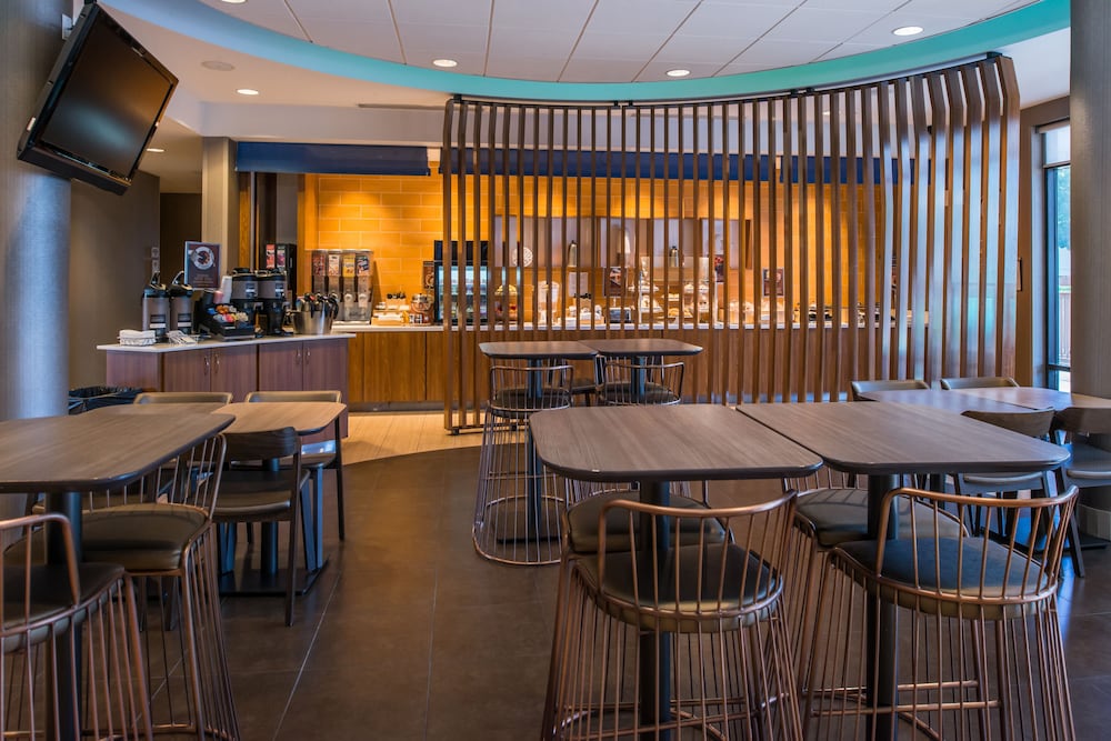 SpringHill Suites by Marriott Kingman Route 66 - photo 42