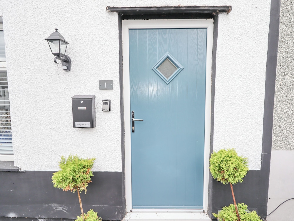 Sea View Terrace - last minute hotel in Conwy