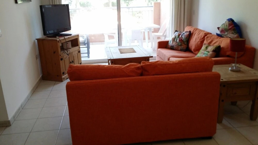 Limnaria Gardens Cozy Apartment by VICHY Holidays