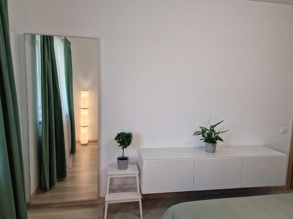 Amazing Apartament with Garden Bucharest Airport Self check in — Otopeni — photo 3