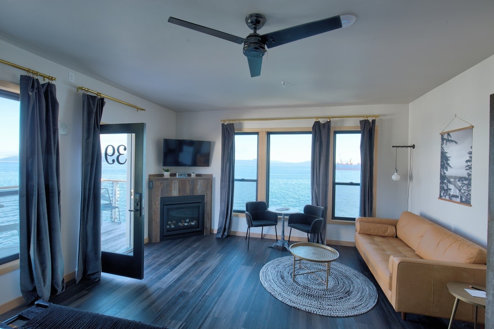 Bowline Hotel - photo 48