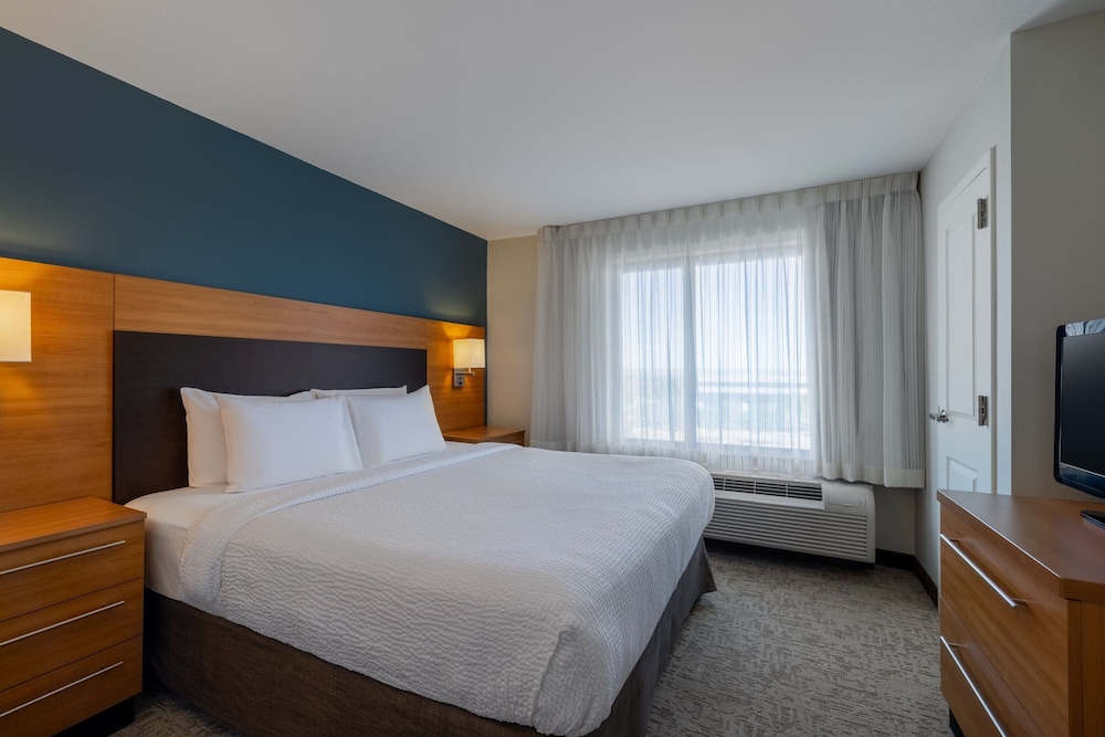 TownePlace Suites Albuquerque North - photo 10