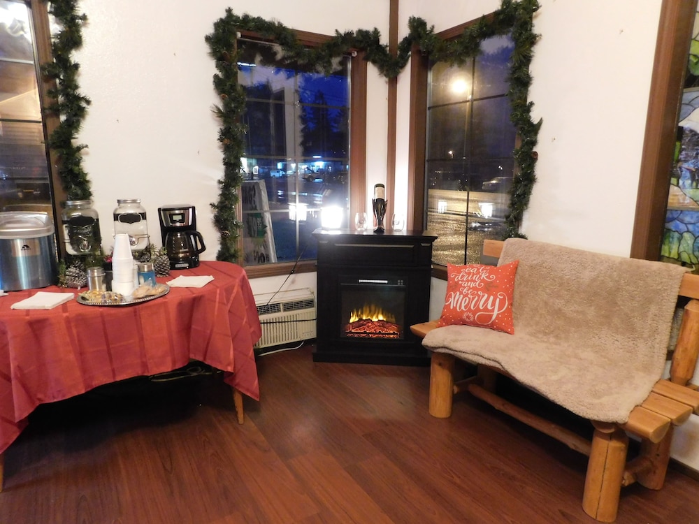 Packwood Inn - photo 2