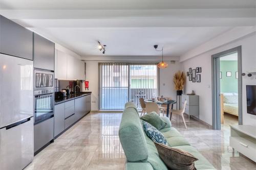 Wonderful equipped 2BR home with balcony in Gzira by 360 Estates — 4-Star Luxury Hotel in Gzira, Malta