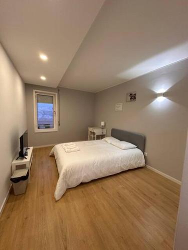 Pereira Azurara 3 Quarto 2 in Povoa De Varzim, Portugal