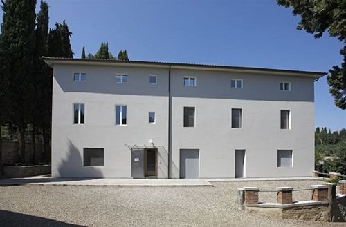 Villa Peragnola — 4-Star Luxury Hotel in Siena, Italy
