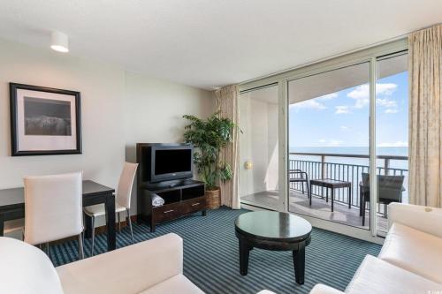 Oceanfront Luxury King Suite at Oceans One Resort — 4-Star Luxury Hotel in Myrtle Beach, United States
