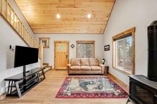 Experience Montana Luxury Cabins #1 6 7 8 & 9 — Bigfork — photo 2