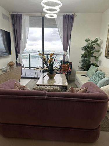Glamorous Gale Miami Ocean View Balcony Resort & Spa - photo 29