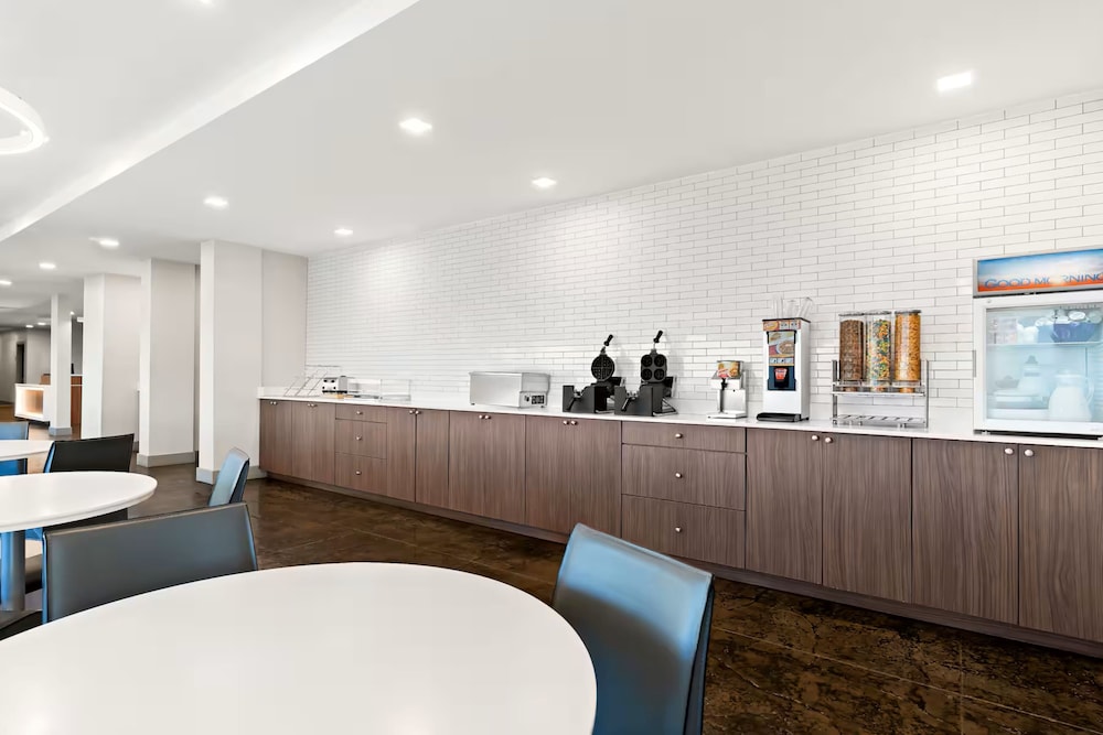 Holiday Inn Express & Suites George Quincy South by IHG - photo 43