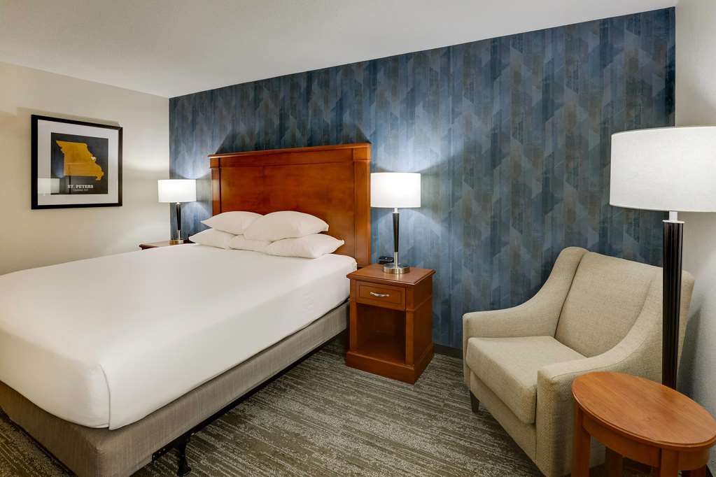 Drury Inn & Suites St. Louis St. Peters - photo 18