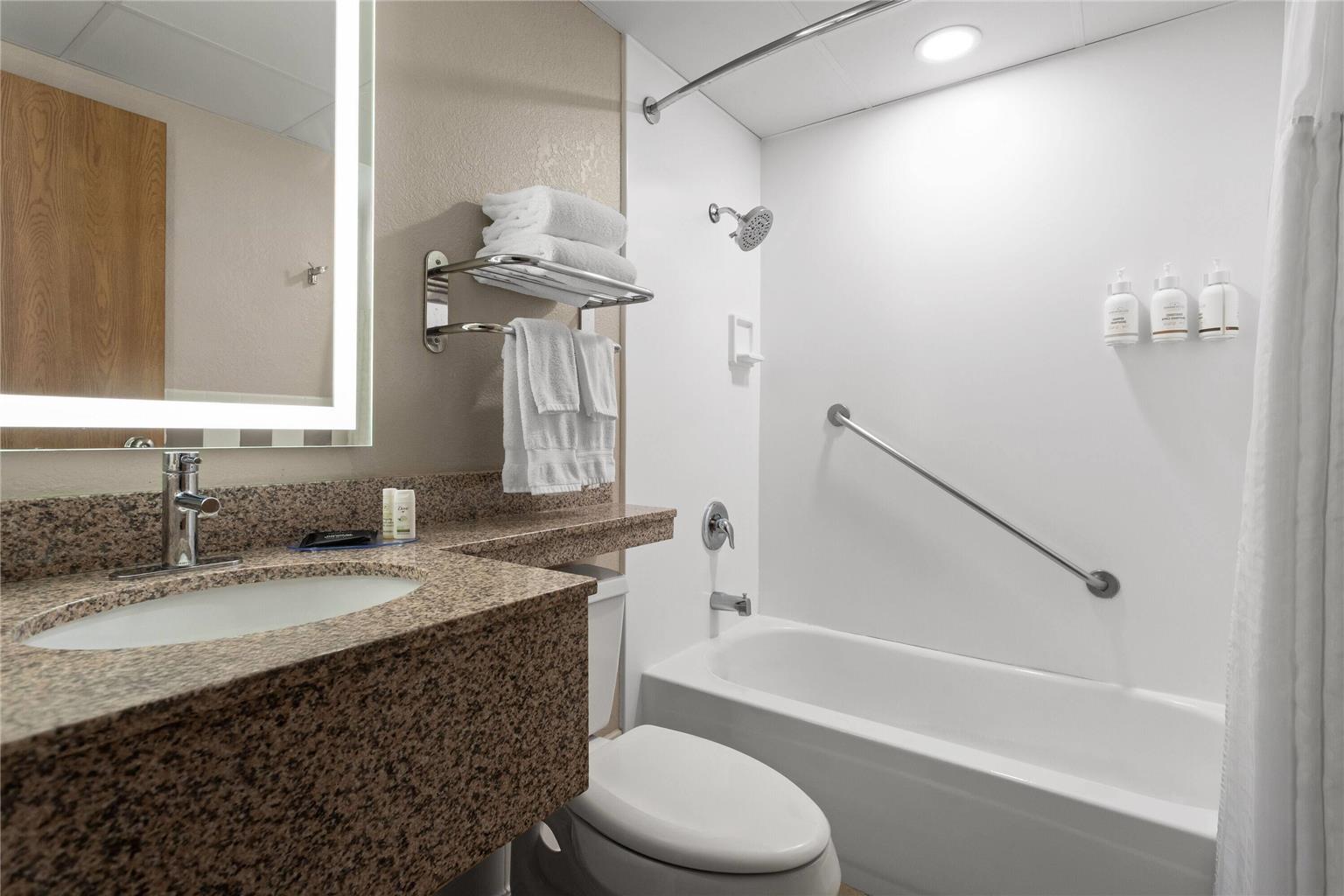 AmericInn by Wyndham Roseau - photo 36