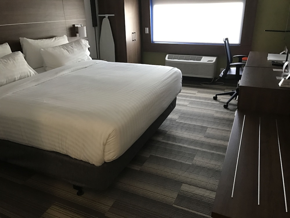 Holiday Inn Express Naples South I 75 by IHG - photo 3