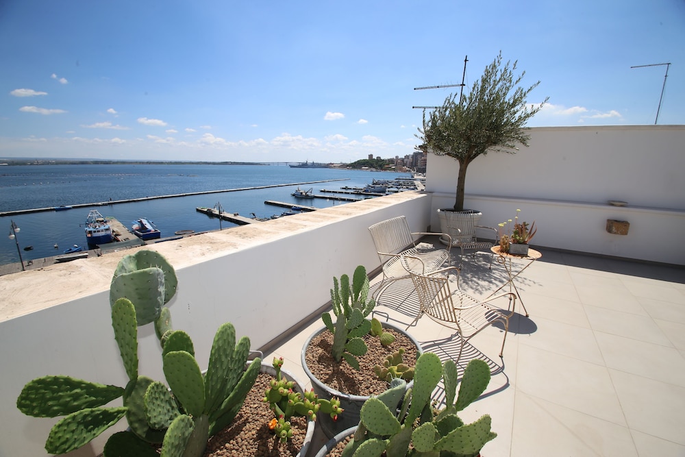 Don Alfredo — 4-Star Luxury Hotel in Taranto, Italy