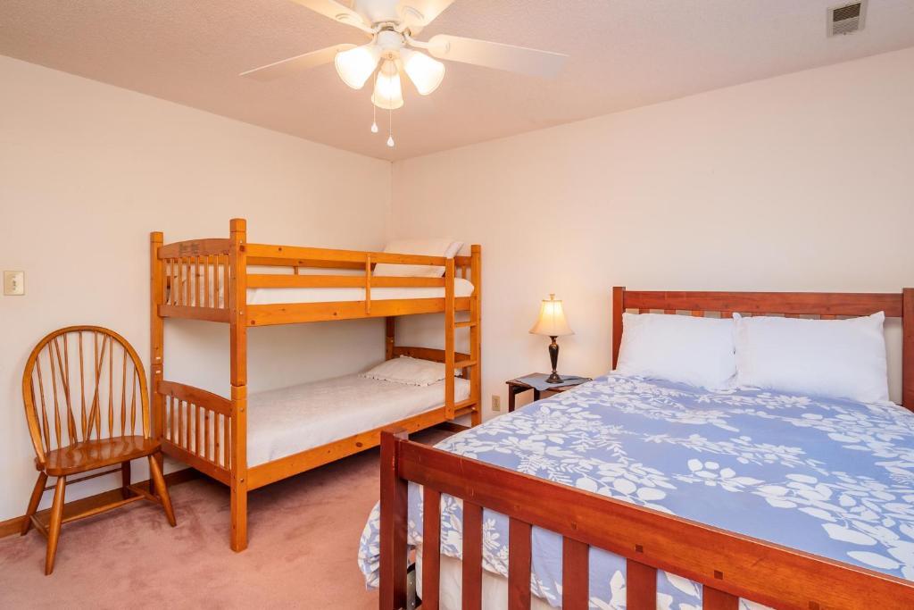 The Rectory by Oak Island Accommodations - photo 16
