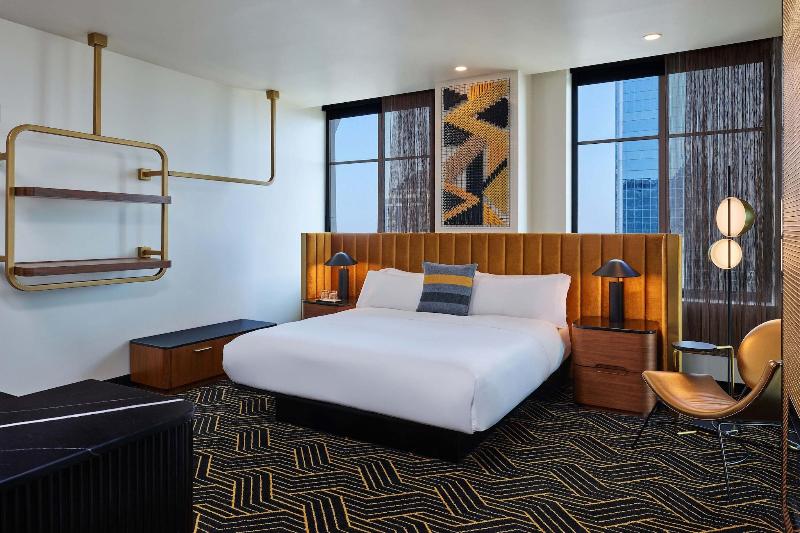 W Minneapolis The Foshay - photo 108