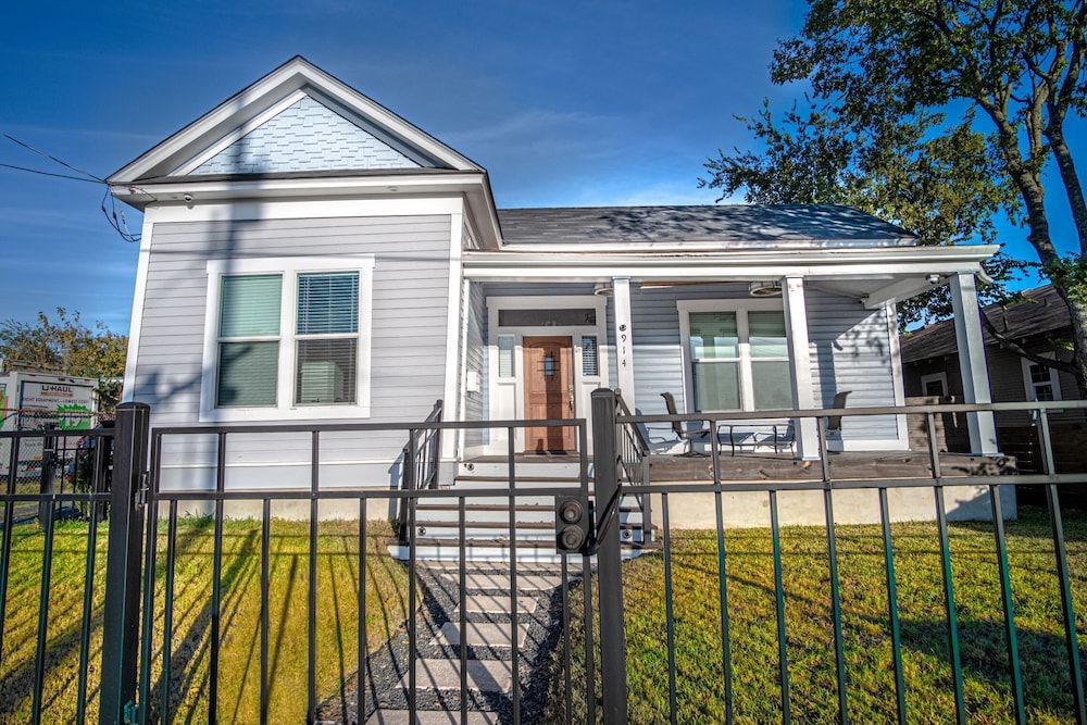Prosperity Place Remodeled 3br 2ba Near Downtown - photo 36