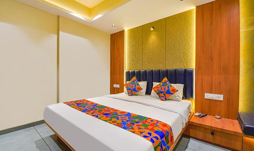 Fabhotel Udhna Inn in Surat, India
