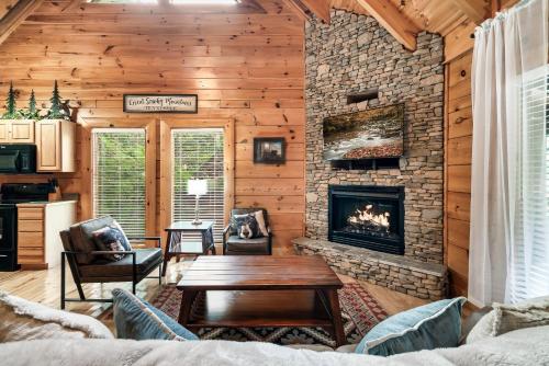 Cozy Bear Heaven By Colonial Properties in Sevierville, United States