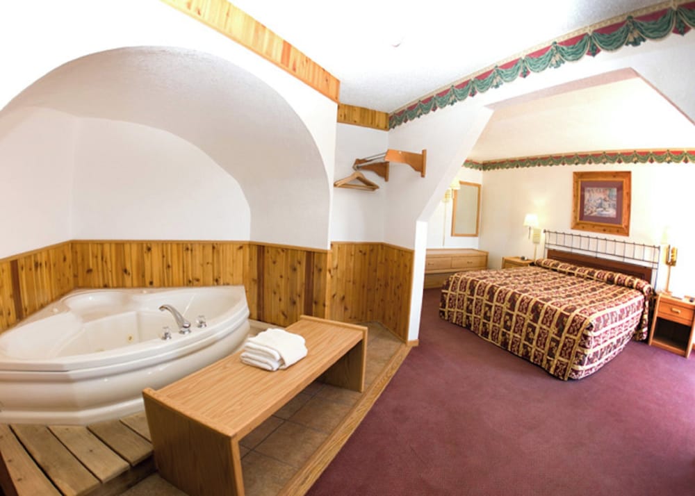 North Country Inn & Suites - photo 20
