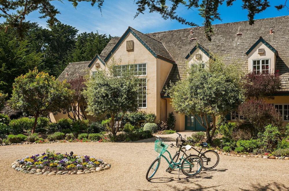 Seal Cove Inn - last minute hotel in Moss Beach