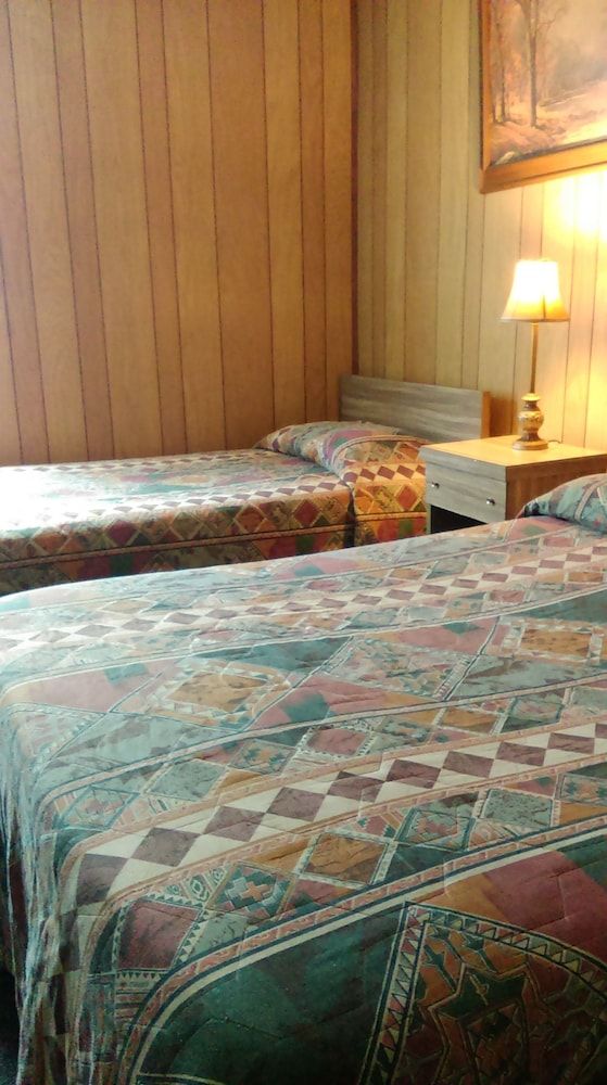 The Sage Motel - photo 18