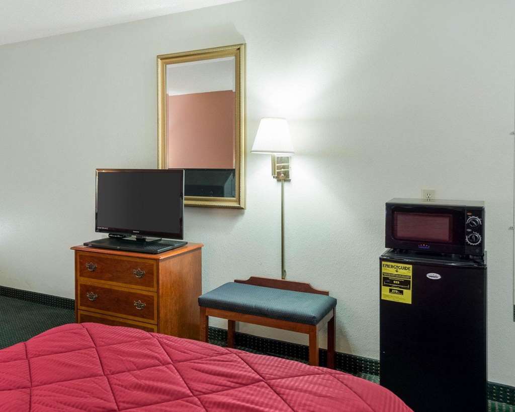 Econo Lodge Yazoo City - photo 18