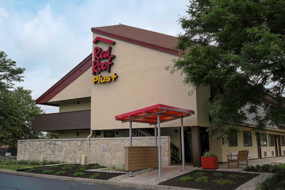 Red Roof Inn PLUS Philadelphia Airport - photo 26