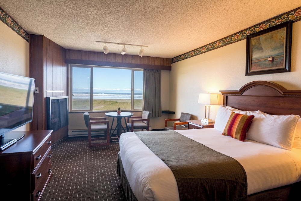 Ebb Tide Oceanfront Inn - photo 25