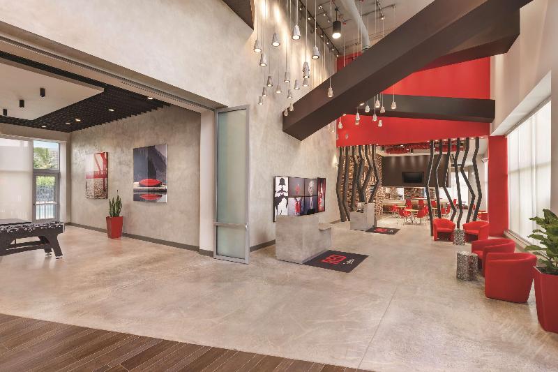 Kompose Boutique Hotel Miami Airport - photo 10
