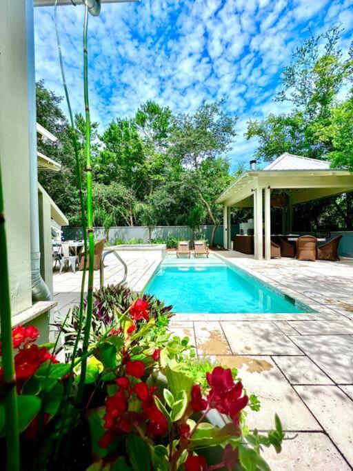 Zen Den Cottage — 4-Star Luxury Hotel in Panama City Beach, United States