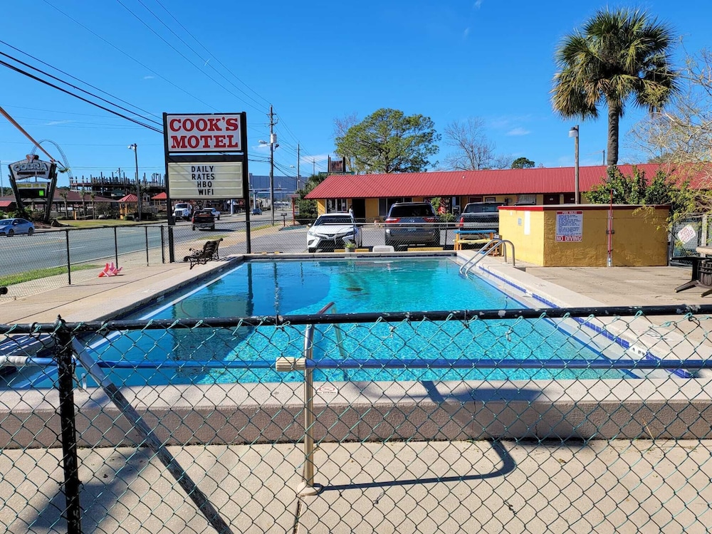 Cook's Motel Panama City Beach - photo 26