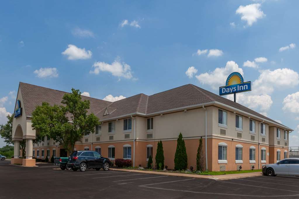 Days Inn by Wyndham Milan Sandusky South - photo 2