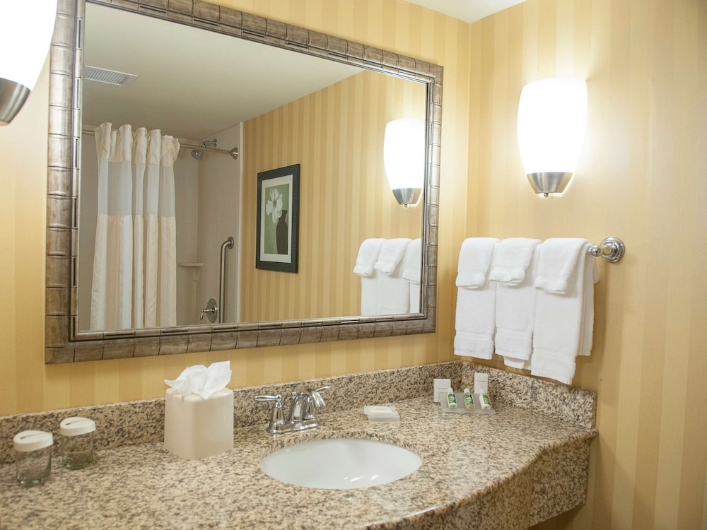 Hilton Garden Inn Pensacola Airport Medical Center - photo 32
